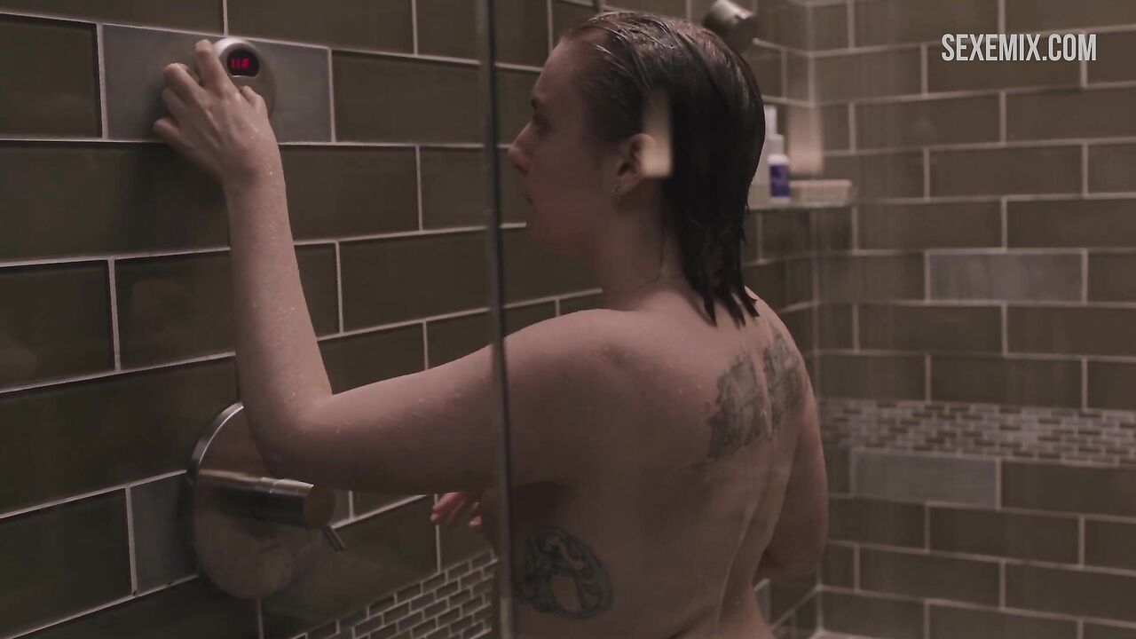 Lena Dunham takes a shower, scene in Girls