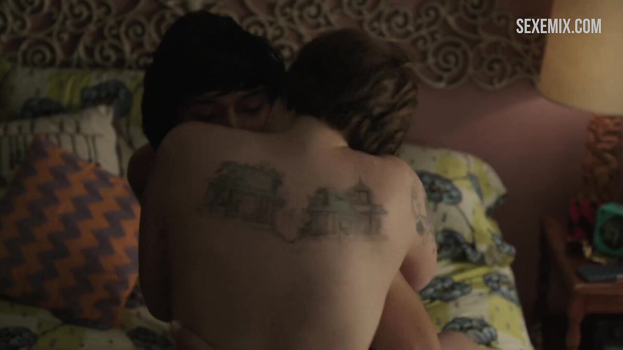 Lena Dunham fucked on the bed, scene in Girls