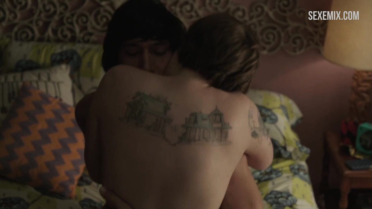 Lena Dunham fucked on the bed, scene in Girls