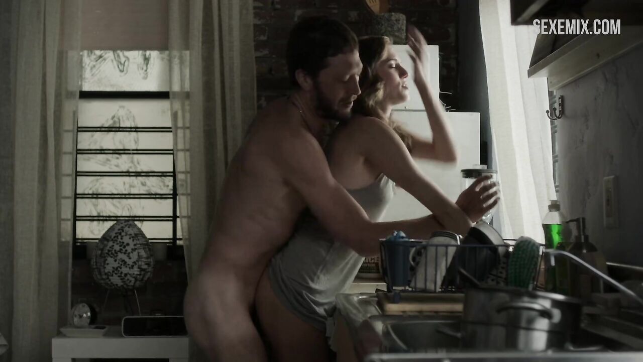 Allison Williams gets pussy licked and fucked from behind, scene in Girls