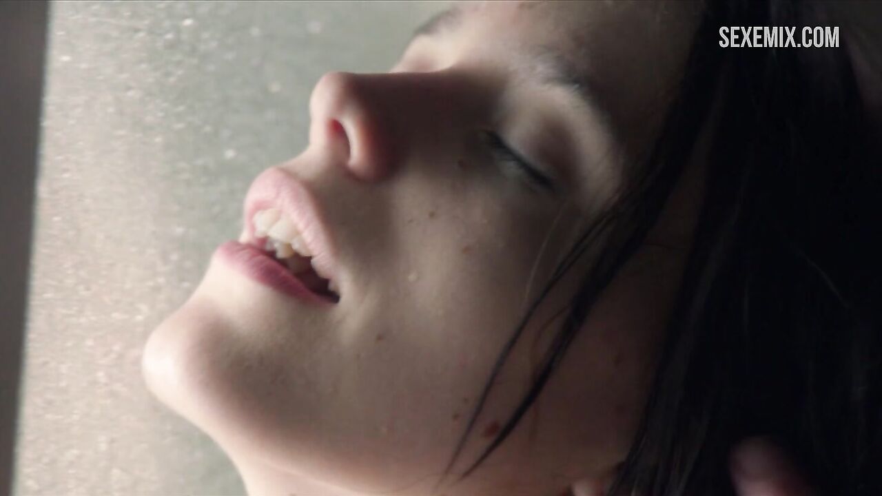 Stacy Martin excerpts of sex scenes with different partners, scene in Nymphomaniac: Vol. I