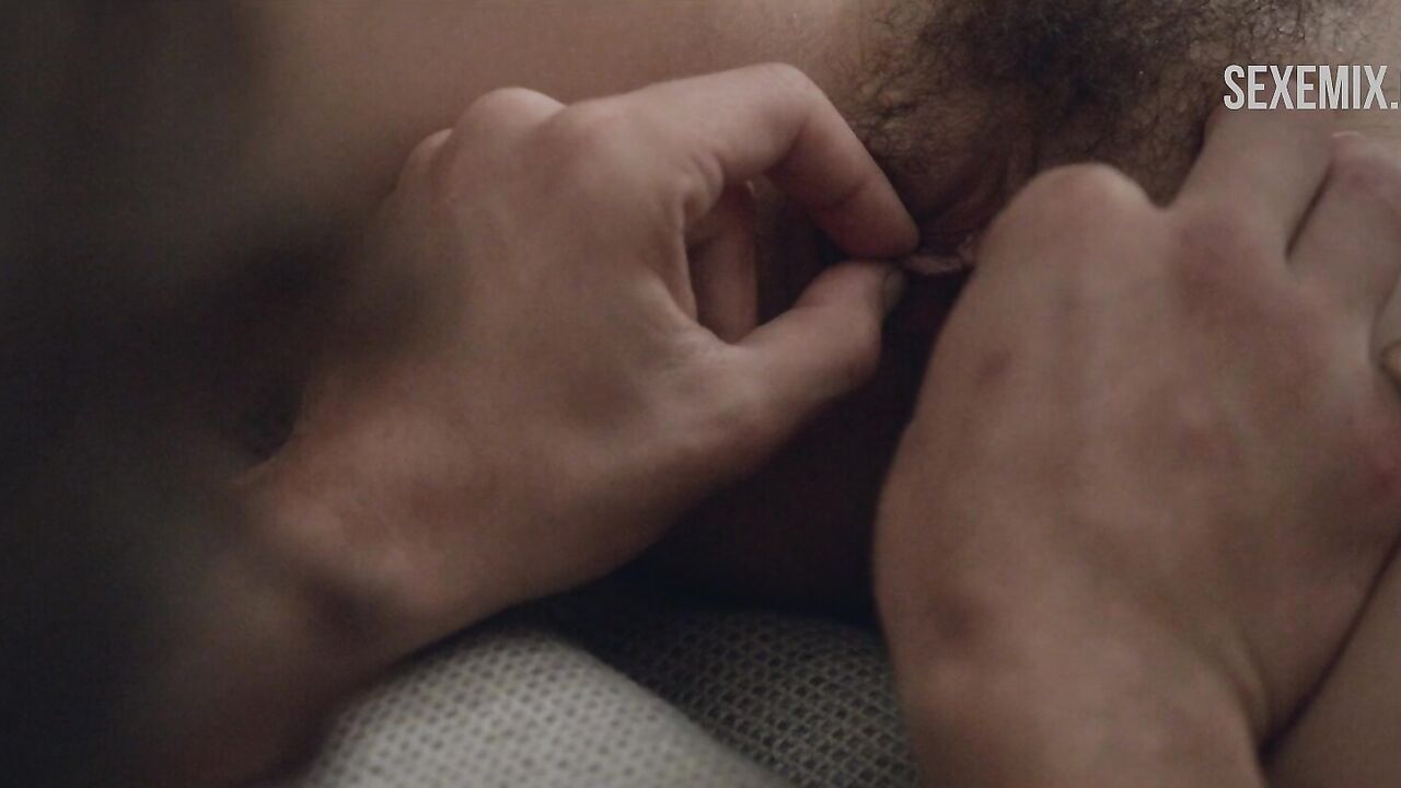 Stacy Martin showed pussy close up, scene in Nymphomaniac: Vol. II