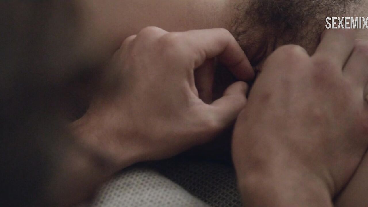 Stacy Martin showed pussy close up, scene in Nymphomaniac: Vol. II