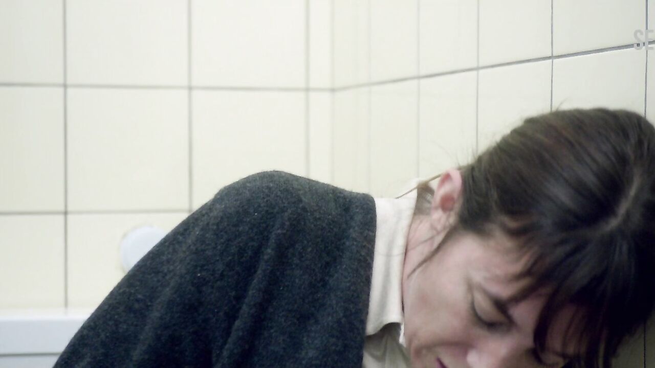 Charlotte Gainsbourg masturbates while sitting in the toilet, scene in Nymphomaniac: Vol. II