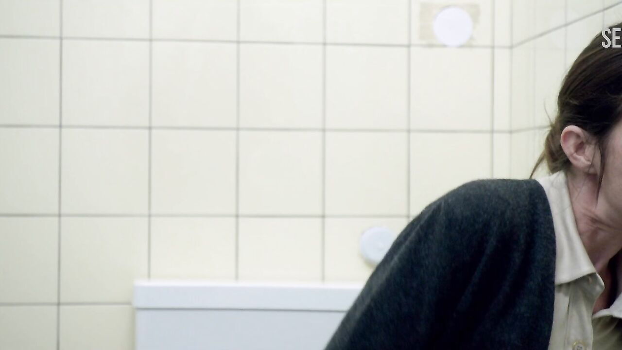 Charlotte Gainsbourg masturbates while sitting in the toilet, scene in Nymphomaniac: Vol. II