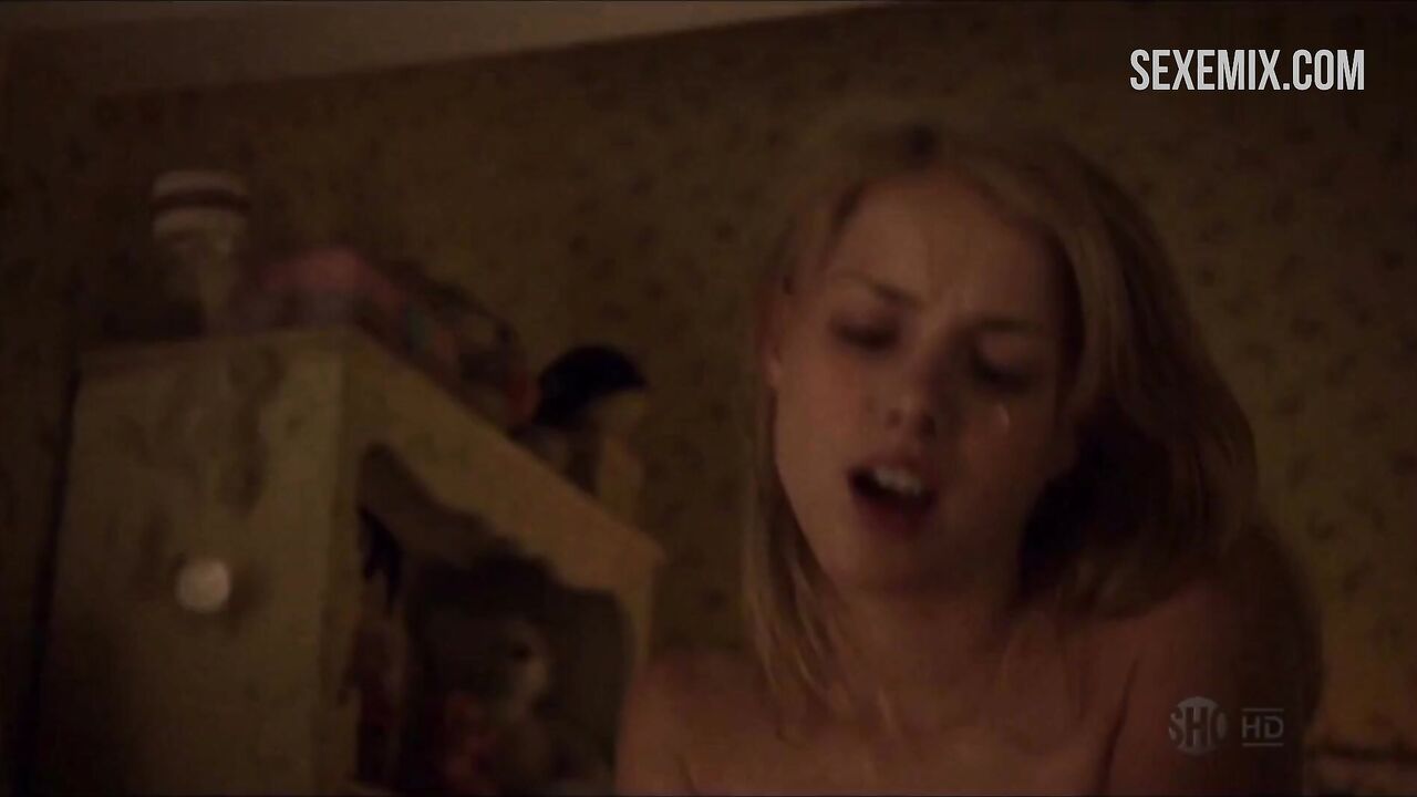 Laura Wiggins cowgirl sex, scene in Shameless