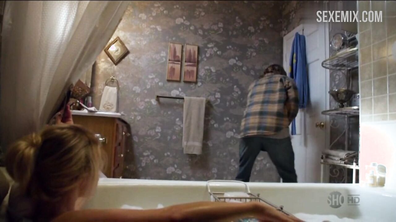 Laura Wiggins taking a bath, scene in Shameless