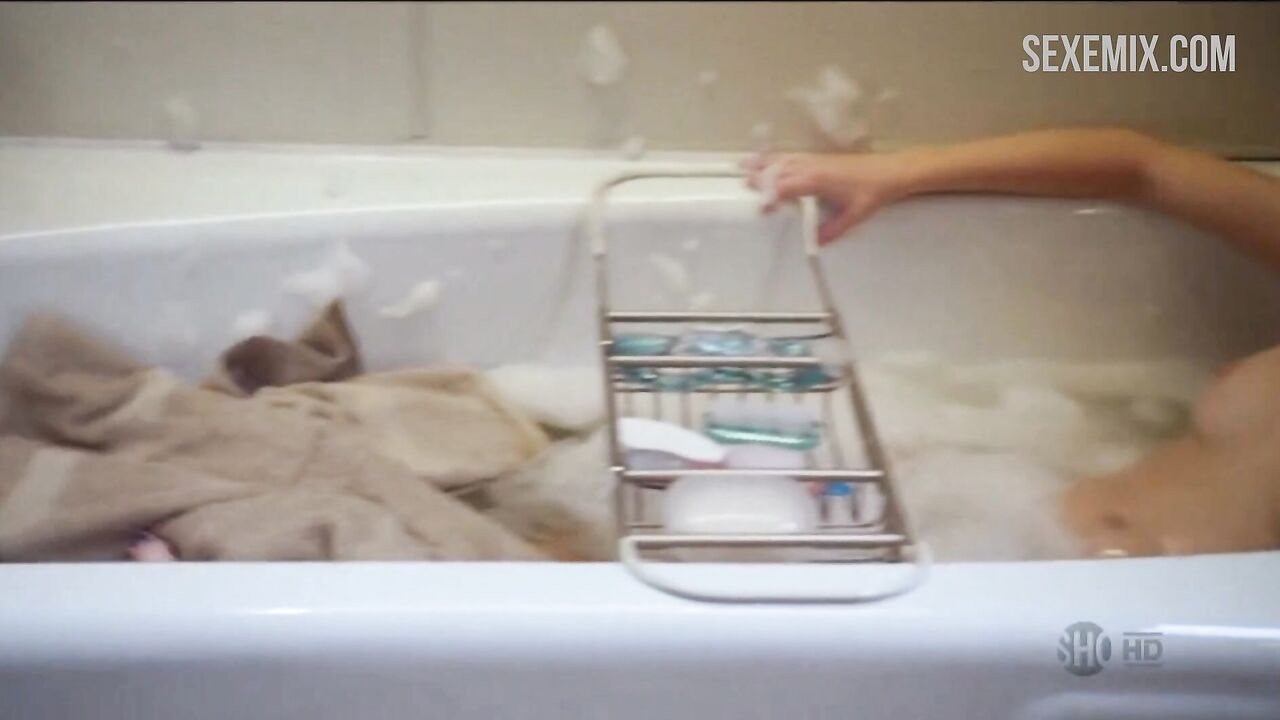 Laura Wiggins taking a bath, scene in Shameless