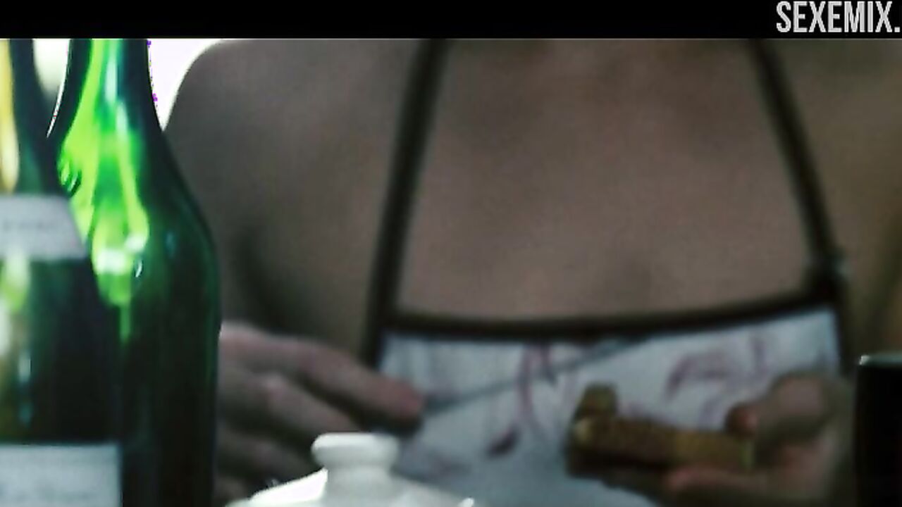 Leah Cairns breasts and butt, Sexy scene in 88 Minutes