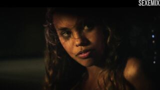 La calda Alisha Boe, scena sexy in 68 Kill