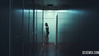 Sydney Sweeney nude, scene in bathroom - series Euphoria