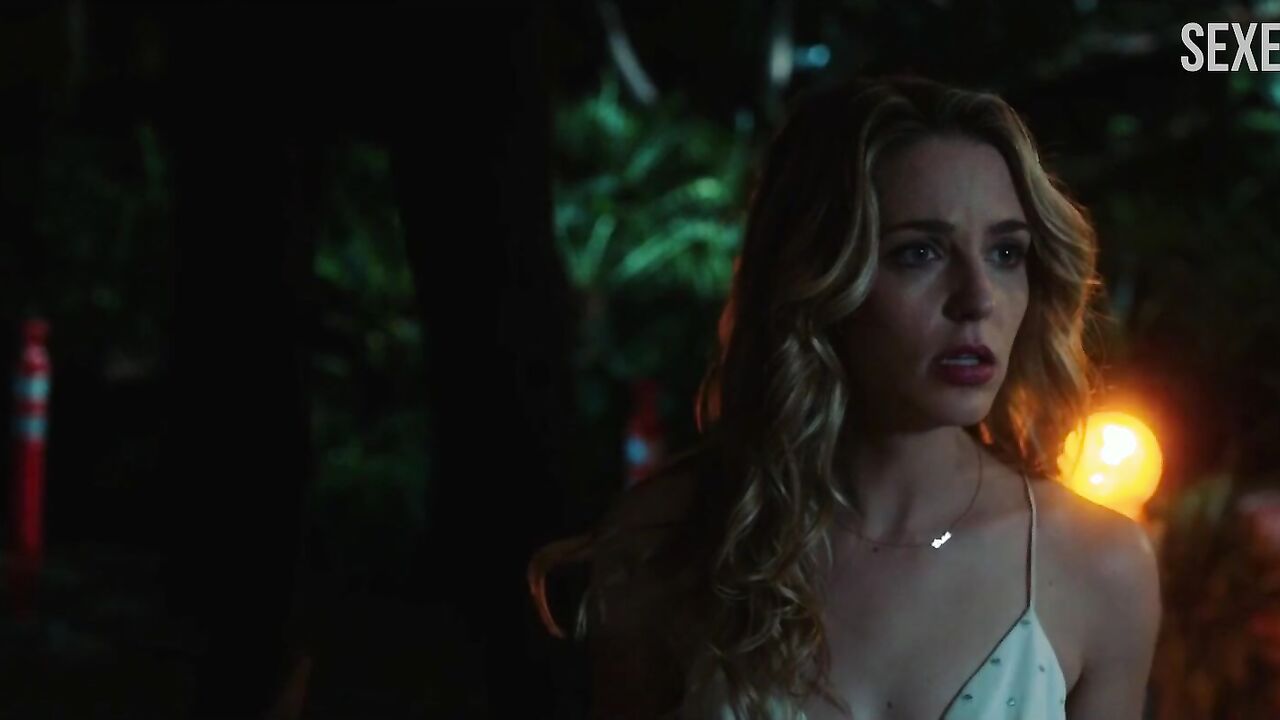 Jessica Rothe sexy, Erotic scenes in Happy Death Day