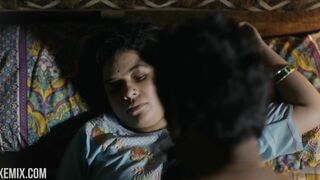 Rajshri Deshpande は宣教師と騎乗位で犯され、Sacred Games のシーン