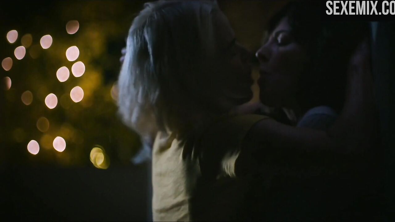 Leisha Hailey, Stephanie Allynne Lesbian Scene in The L Word: Generation Q