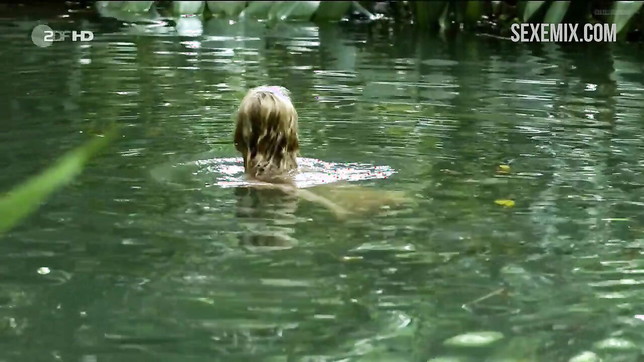 Isabell Gerschke demonstrating naked butt and breasts, scene in Fluss des Lebens Verloren am Amazonas 2013