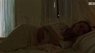 Dakota Fanning scena interrazziale sexy in Sweetness in the Belly (2019)