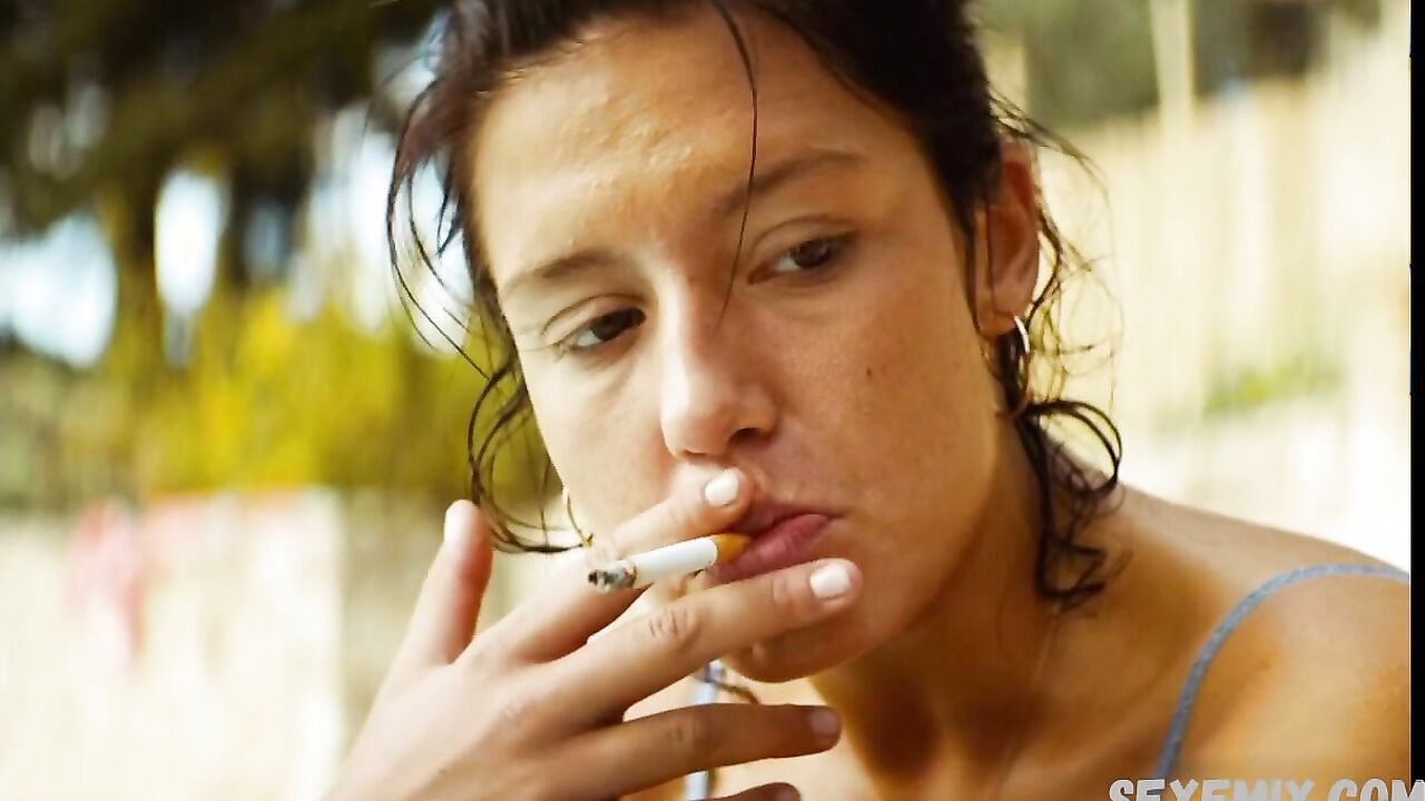 Seductive Adele Exarchopoulos in a swimsuit, scene in Revenir (2019)