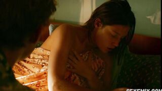 Adele Exarchopoulos'un çıplak sahnesi, Revenir (2019)