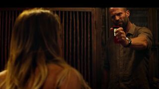 Jessica Alba sexy, scena in Mechanic Resurrection (2016)