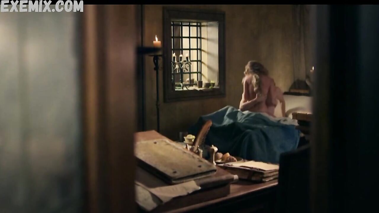 Matilda Anna Ingrid Lutz shows bare tits having sex, in Medici Masters of Florence (2018)