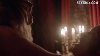 Shelby Lang mostra il culo nudo, scena in Salem s03e08 2017