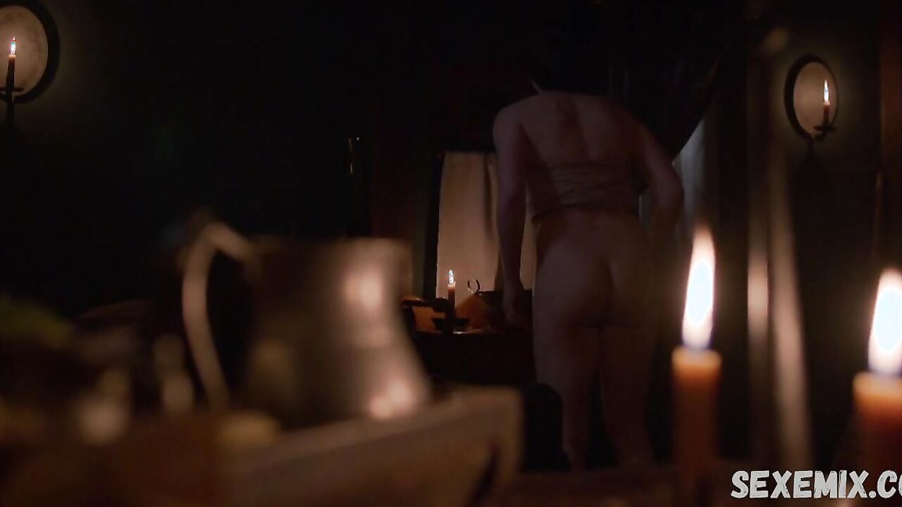 Emily Skeggs shows sexy naked body, scene in Salem s03e02 (2016)