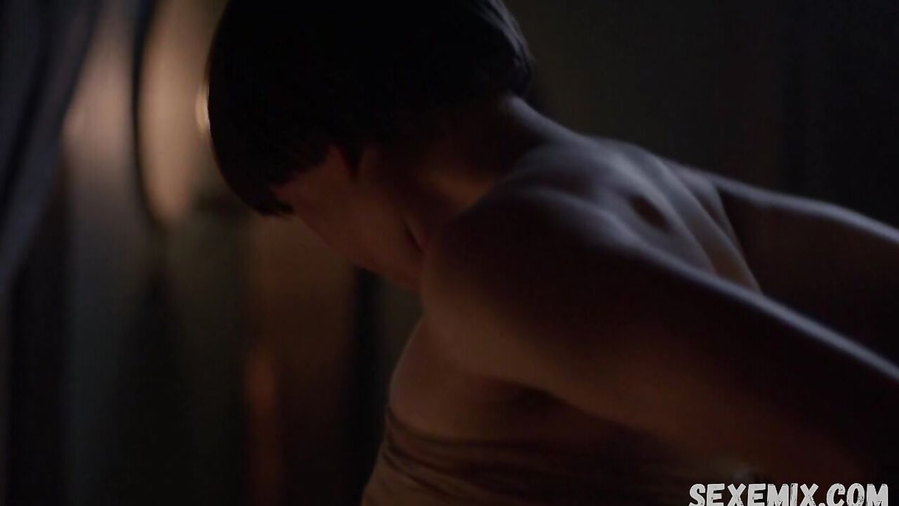 Emily Skeggs shows sexy naked body, scene in Salem s03e02 (2016)