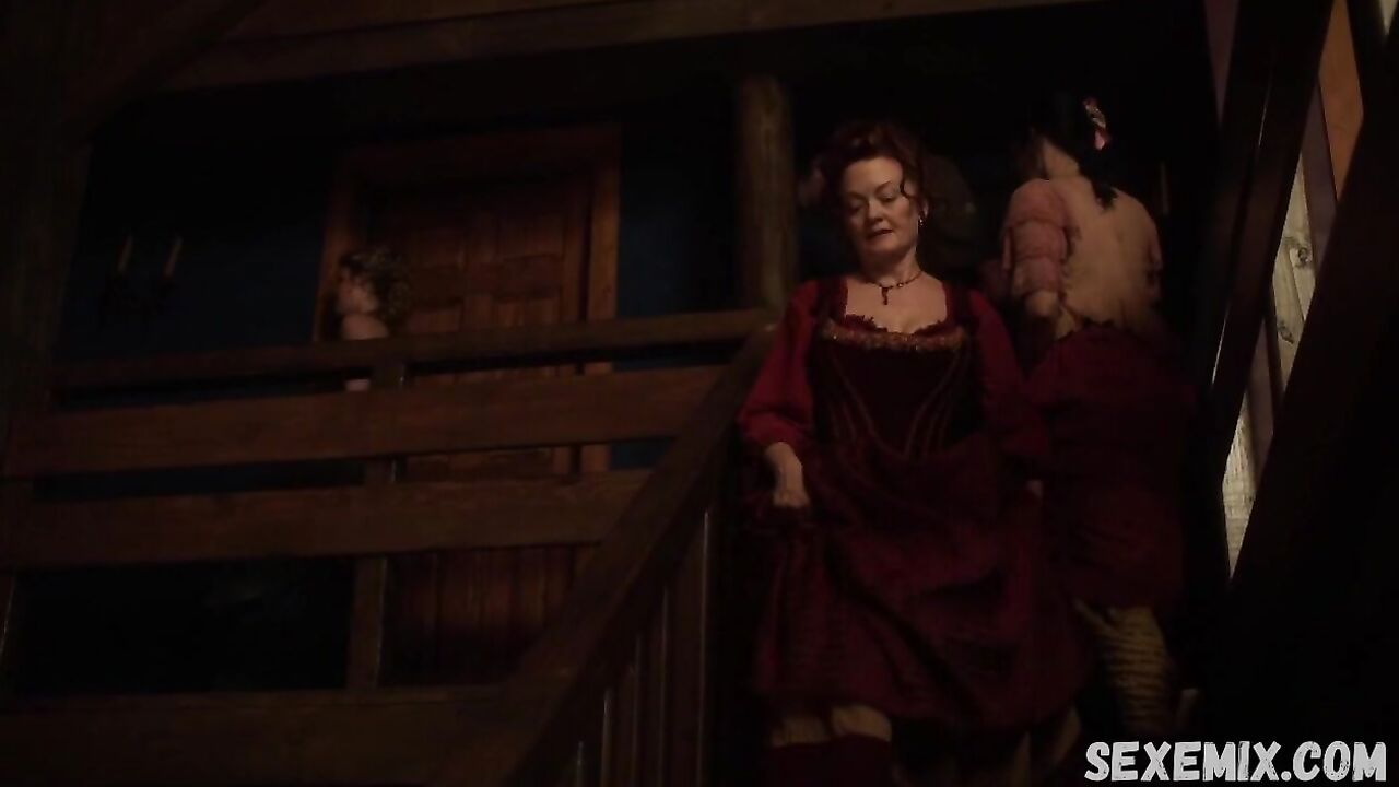 Azure Parsons sexy, Erotic scene in Salem s01e05 (2014)