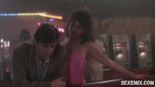 Julie Carmen секси, сцена в Blue City (1986)