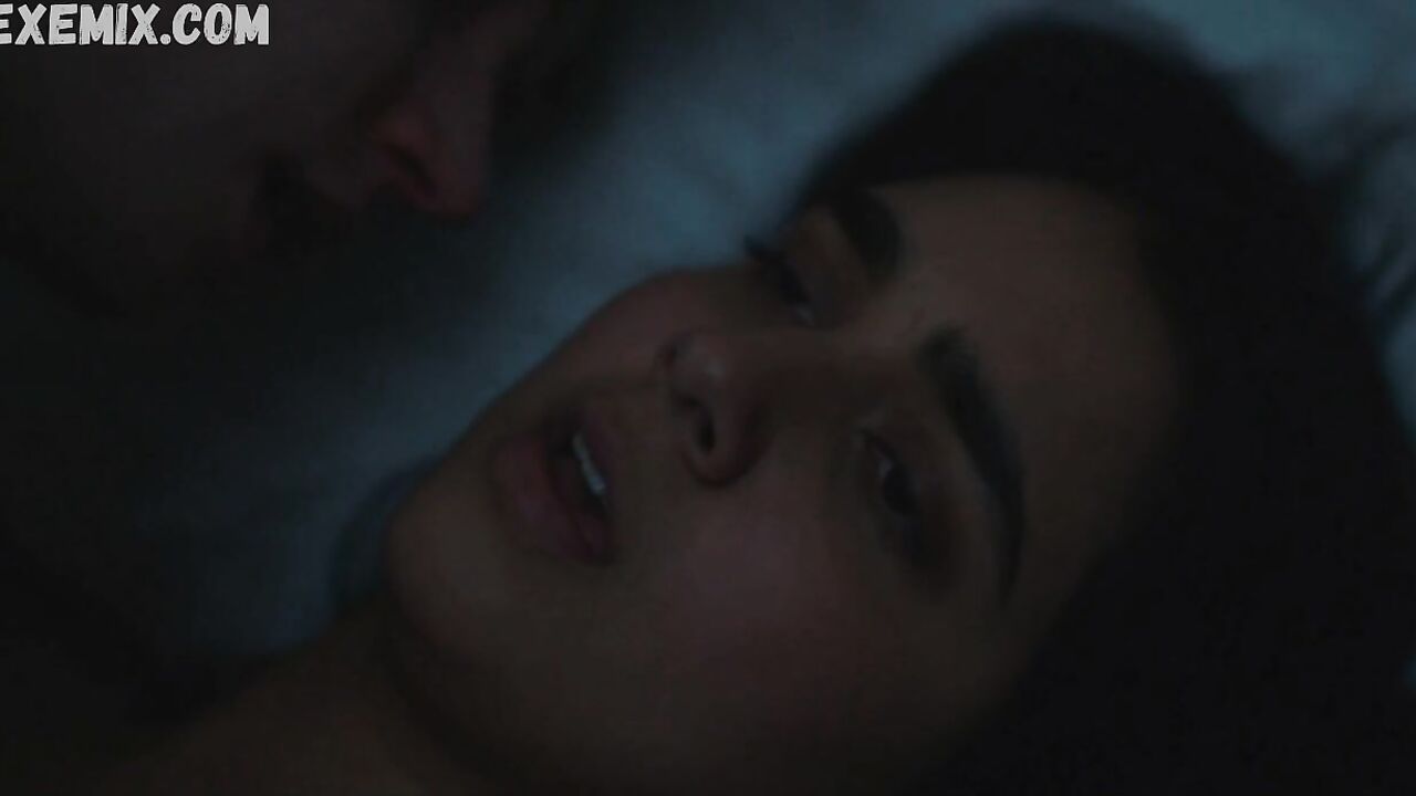 Geraldine Viswanathan sexy, Missionary style scene in Hala (2019)