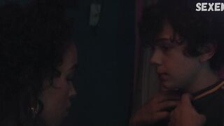 FKA Twigs sexy, Erotic scene in Honey Boy (2019)