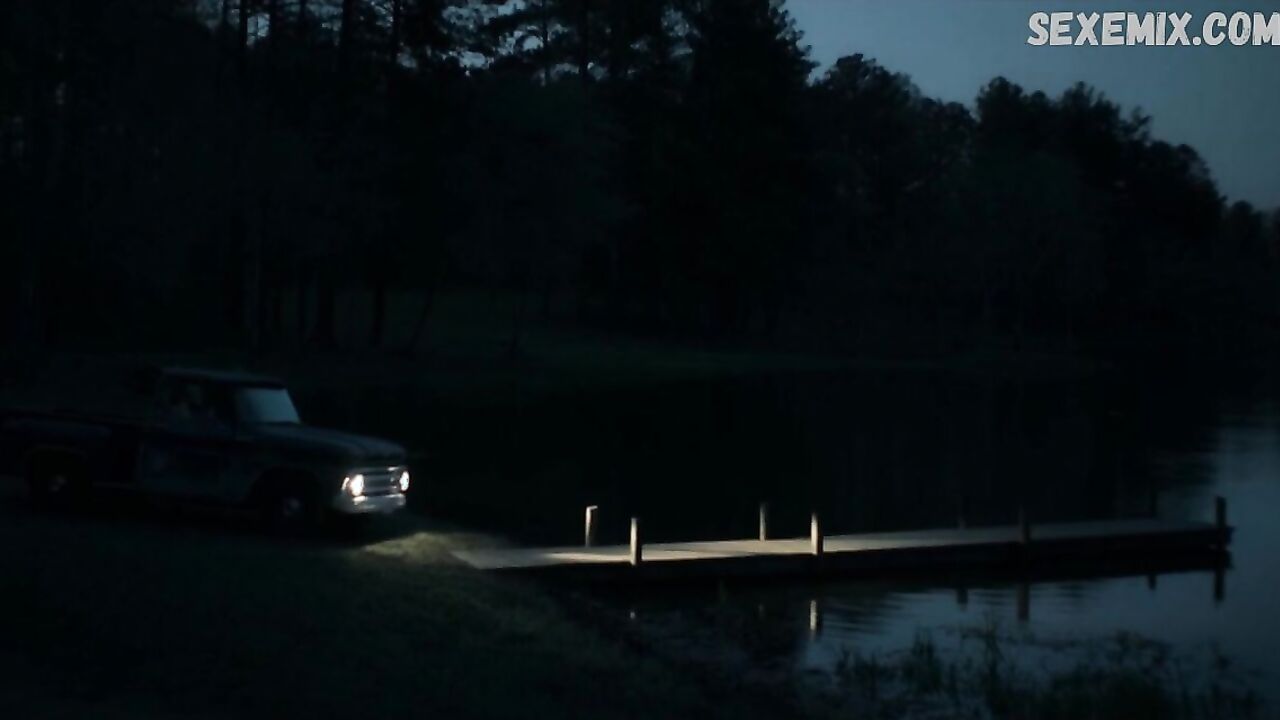 Brooke Butler shown nude ass, scene in Ozark s02e09 (2018)