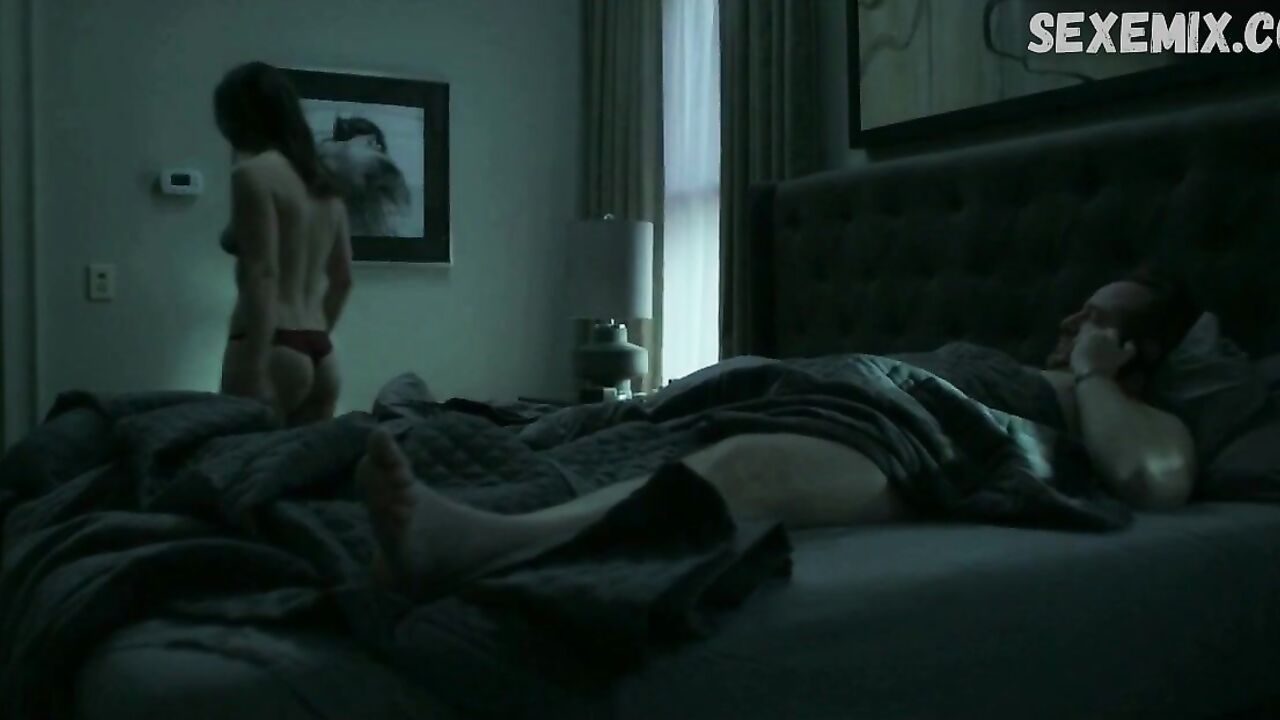 Malone Thomas sexy, Underwear Scene in Ozark 2018