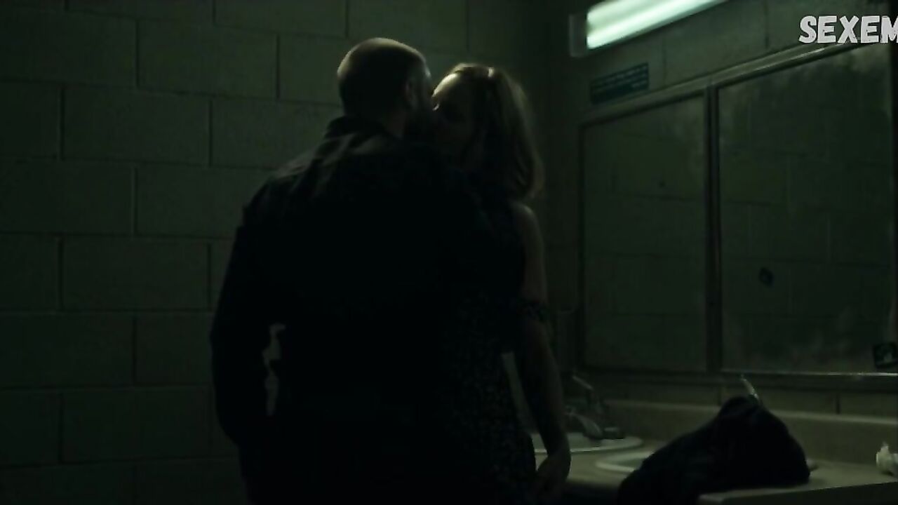 Jordana Spiro fucked in bathroom, scene in - Ozark s02e04 (2018)