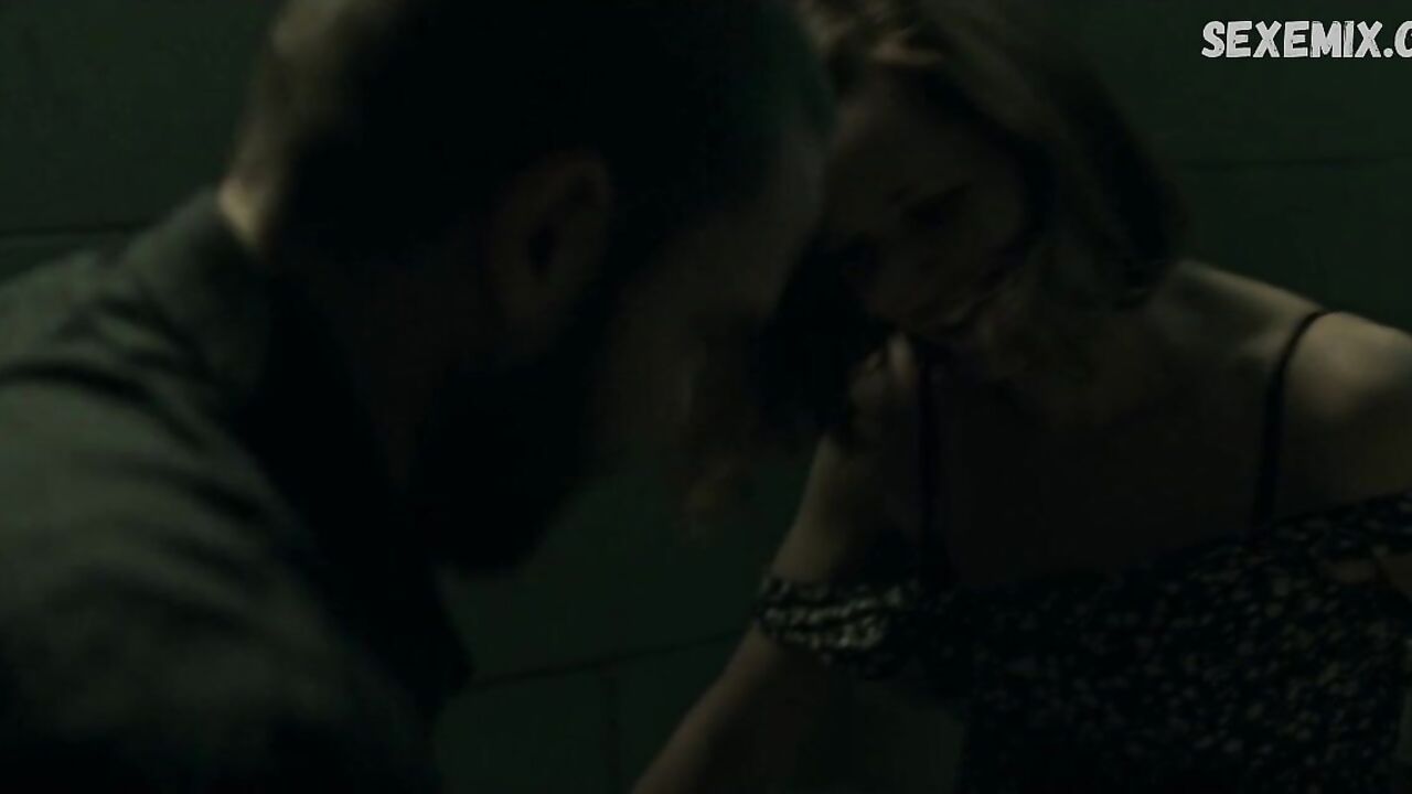 Jordana Spiro fucked in bathroom, scene in - Ozark s02e04 (2018)