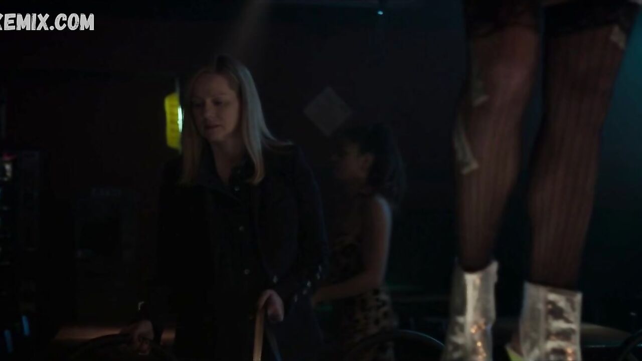 Kiley Casciano dancing striptease, scene  Ozark s02e02 (2018)