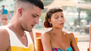 Rebecca Coco Edogamhe, Amanda Campana bikini, Summertime s01e03 (2020) sahnesi