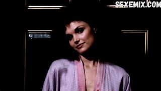 Mary Elizabeth Mastrantonio sexy - Scarface (1983)