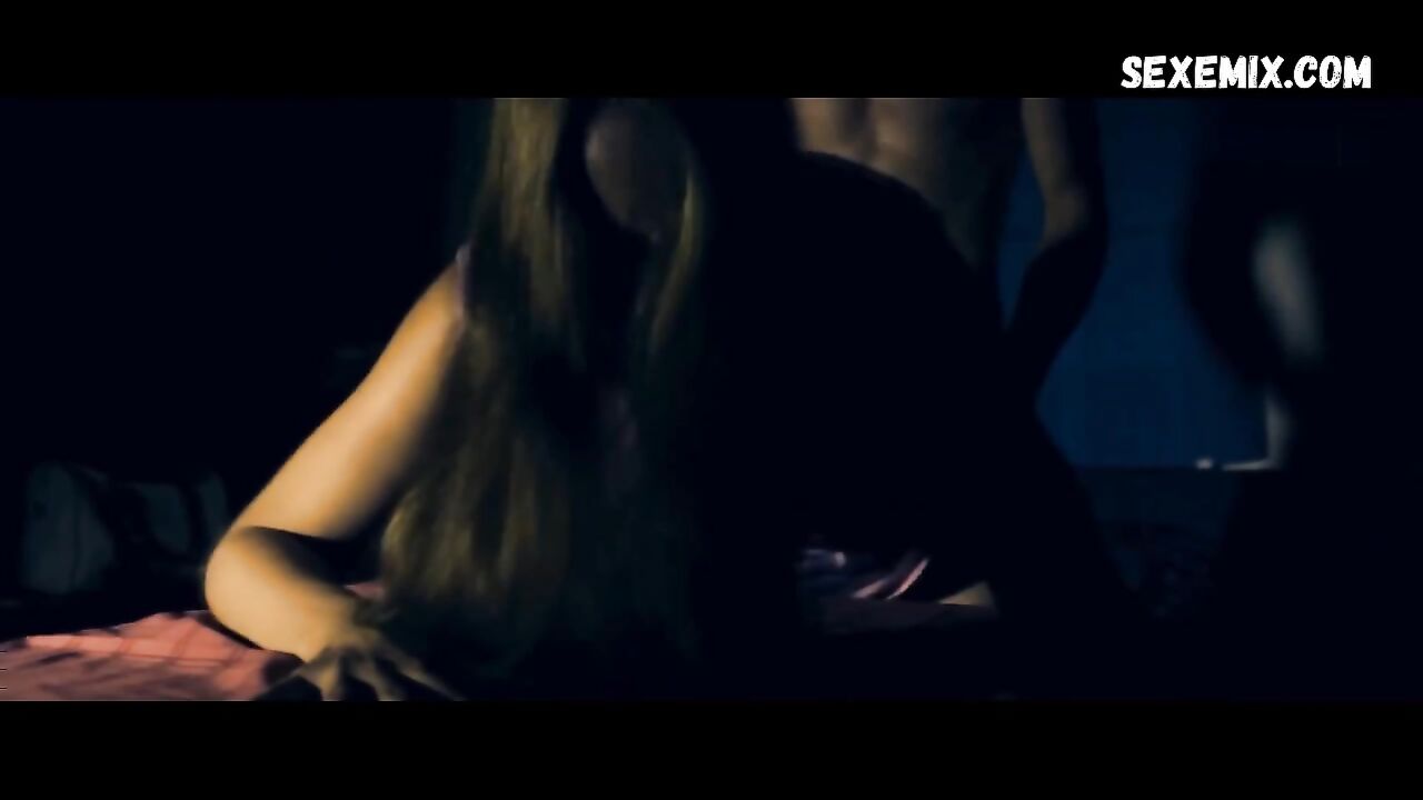 Caroline Fernandes sexy, Szene in A Prostituta (2013)