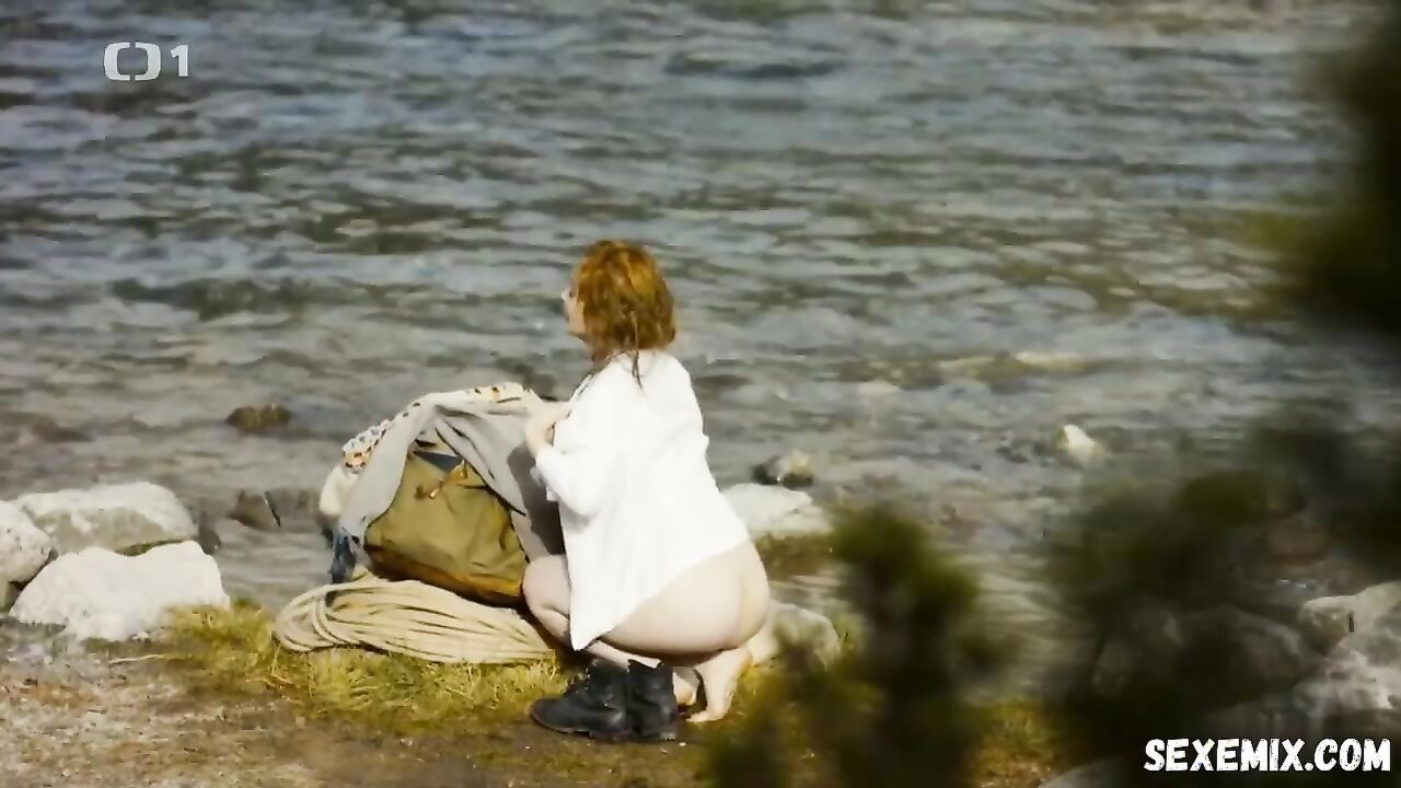 Vica Kerekes naked, scene in Tenkrat v Raji (2016)