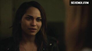 Monica Raymund, Gia Crovatin Lesbian Scene in Hightown