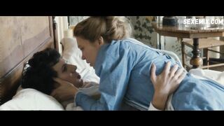 Lea Seydoux sexy, scene in Journal d'une femme de chambre (2015)