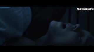 Lea Seydoux sexy, scene in Journal d'une femme de chambre (2015)