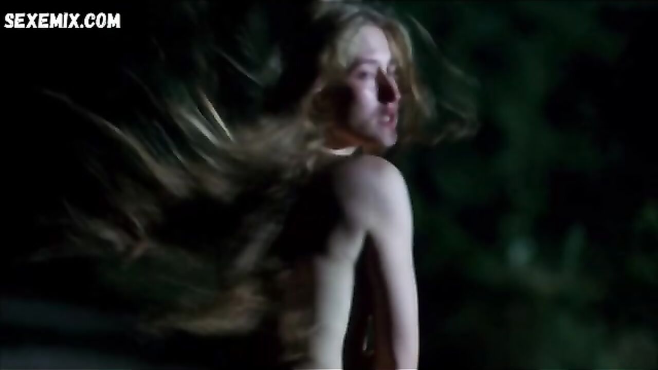 Agnieszka Sitek sexy, scene in Je treba zabit Sekala (1998)