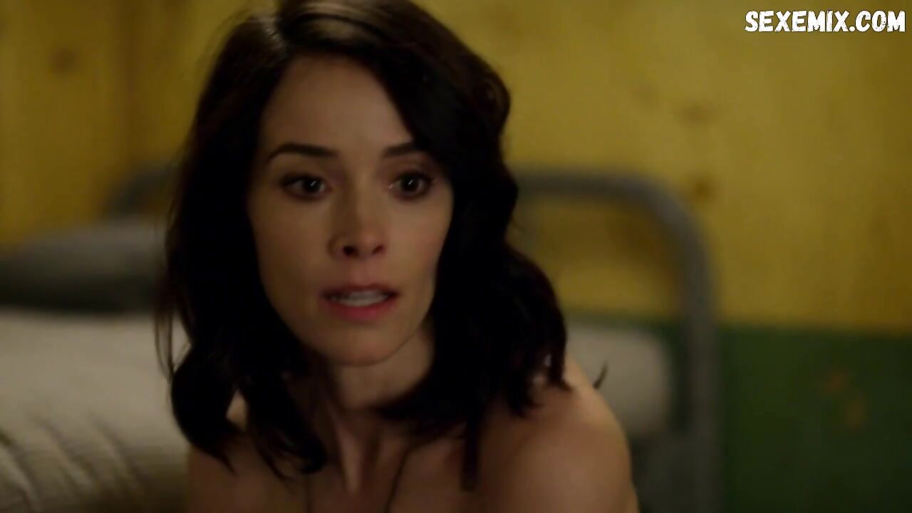 Abigail Spencer sexy, scene in Timeless s01e01 (2016)