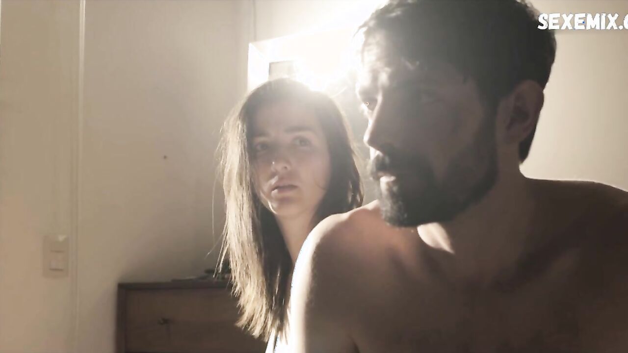 Erendira Ibarra, Esmeralda Pimentel seductive, moaning scene in El Candidato s01 (2020)