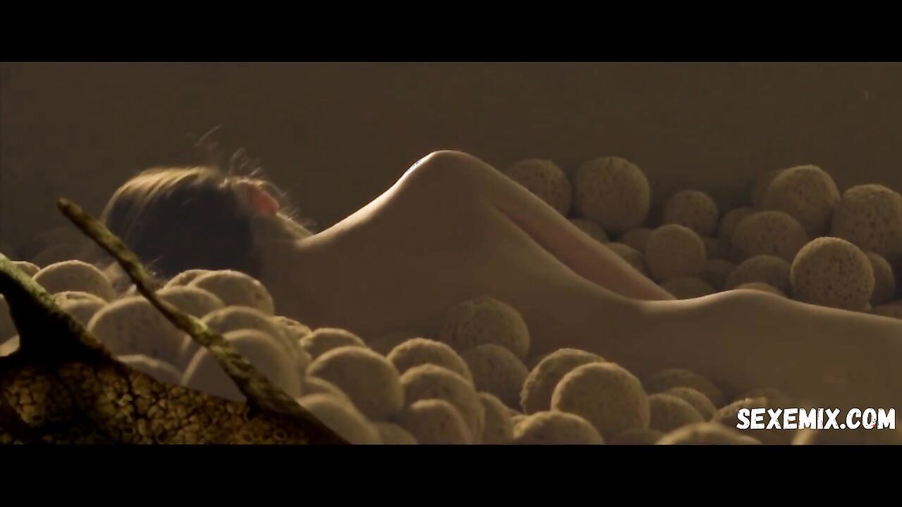 Jana Pidrmanova topless, scene in Posledni z Aporveru (2011)