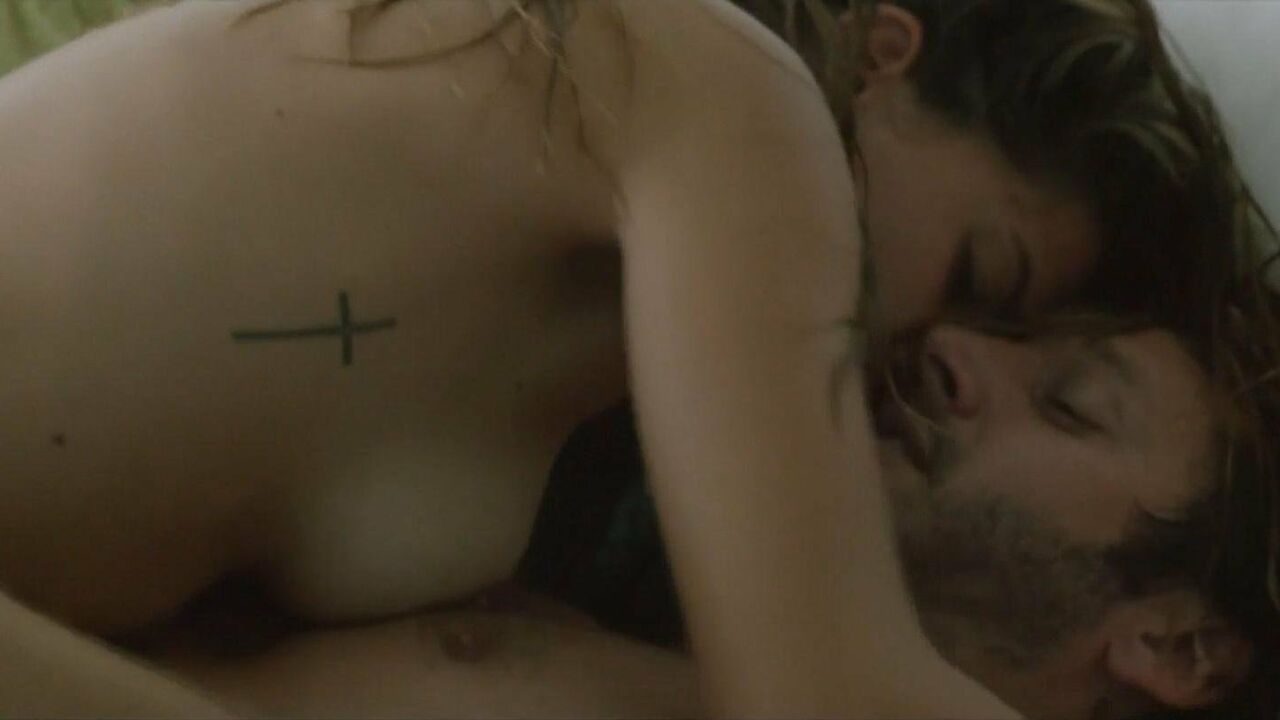 Eugenia Suarez nude, Sex scene from El Hilo Rojo (2016)