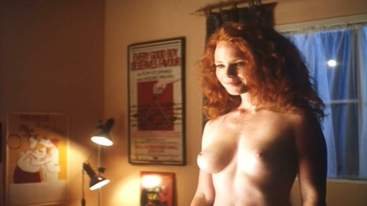 Raelee Hill nude, Sex scene from Hotel de Love (1996)