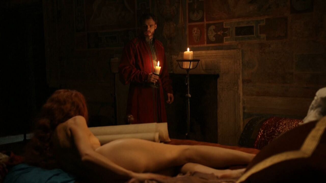 Sarah Felberbaum nude, erotic scene from Medici Masters of Florence s01e05 (2016)